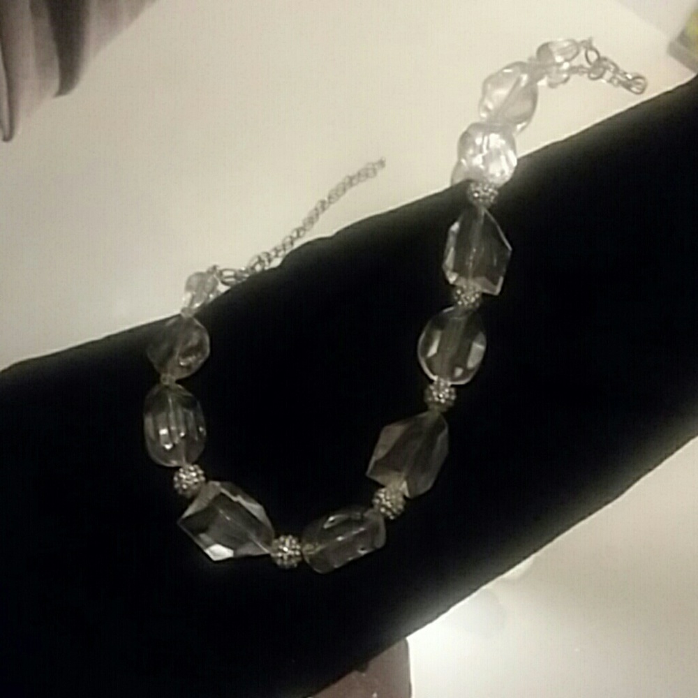 3/15$ Beaded necklace